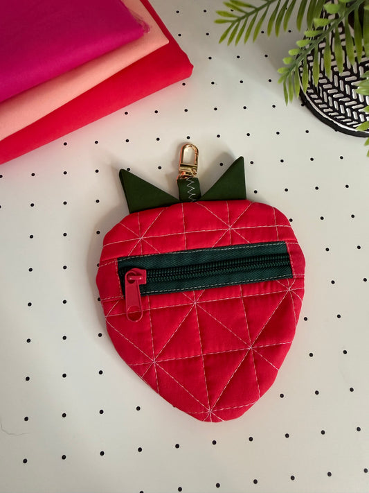 Strawberry Coin Purse (red)